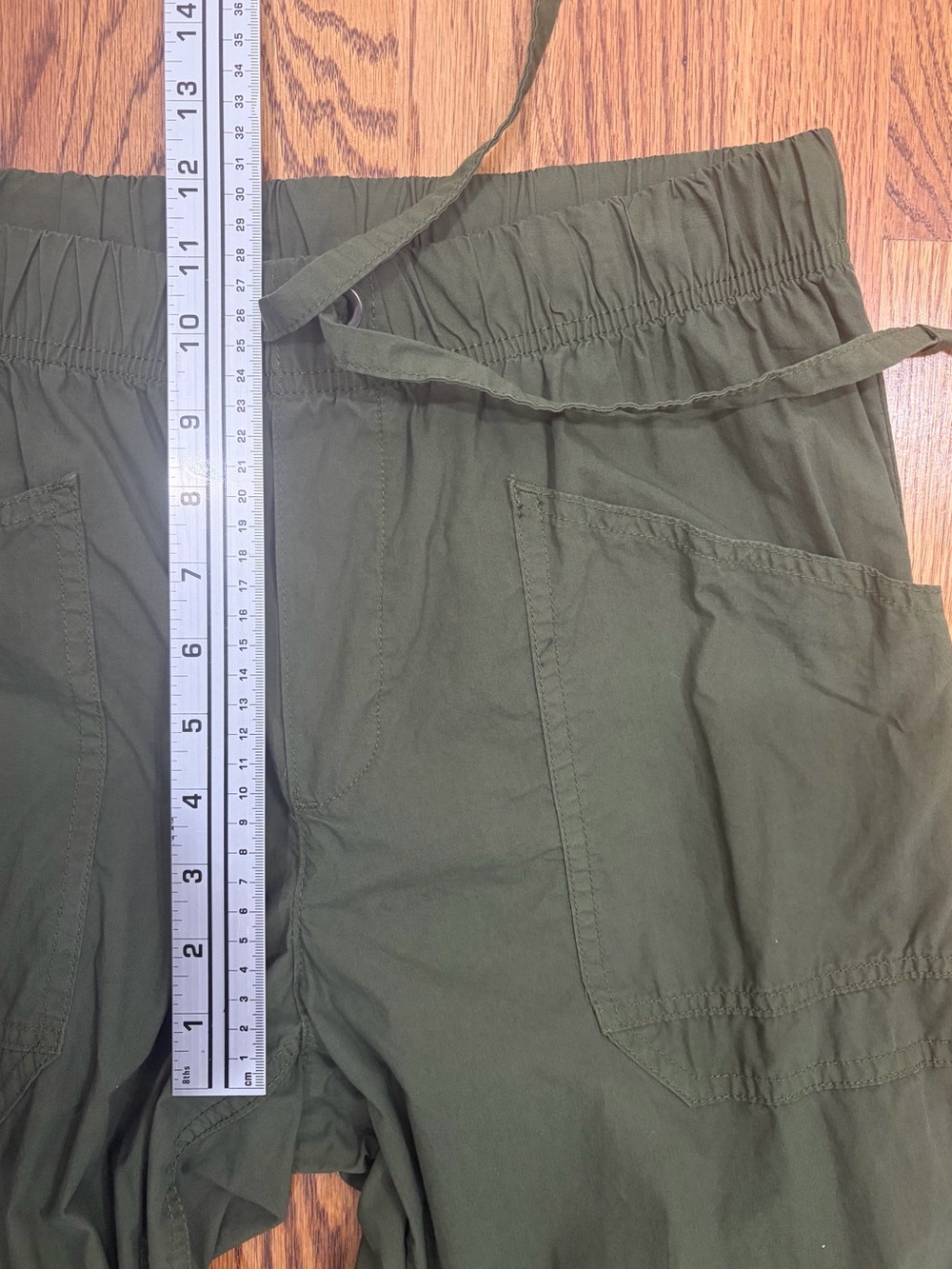 Aerie Avenue Baggy Cargo Utility Pant Olive Green (M/8) - Picture 14 of 15